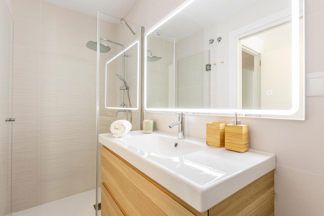 Fabuloso Apartamento Nuevo Con Parking Y Piscina Malaga Ngoại thất bức ảnh